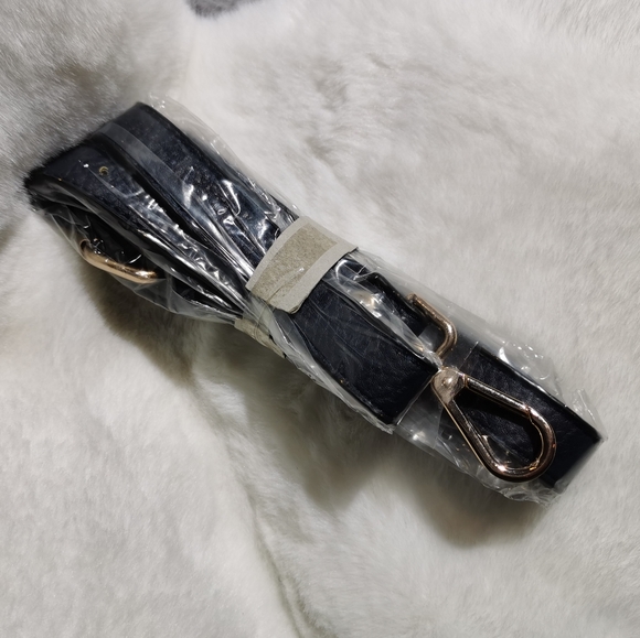 Blue Faux Leather Purse - Picture 6 of 9